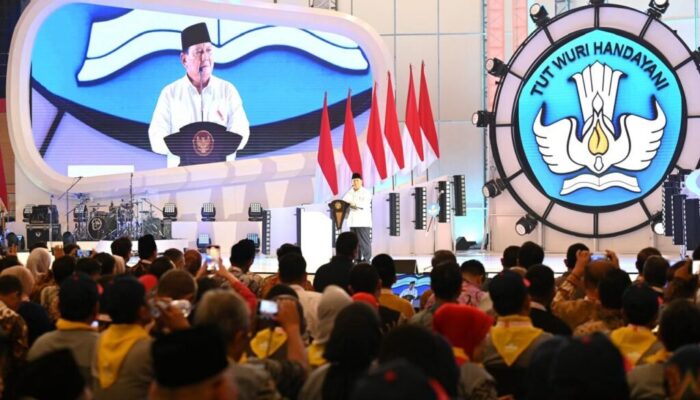 Hadiri Puncak Peringatan Hari Guru Nasional, Presiden Prabowo: Pendidikan adalah Kunci Kebangkitan Bangsa Indonesia